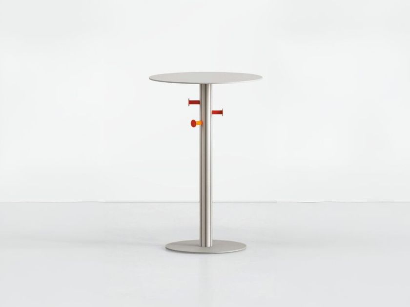 Kristalia
OTTAVO
Round extruded aluminium high side table