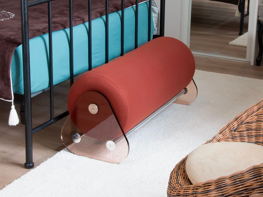 KUUMO
MW06 BENCH IN BRONZE PMMA
Upholstered bench