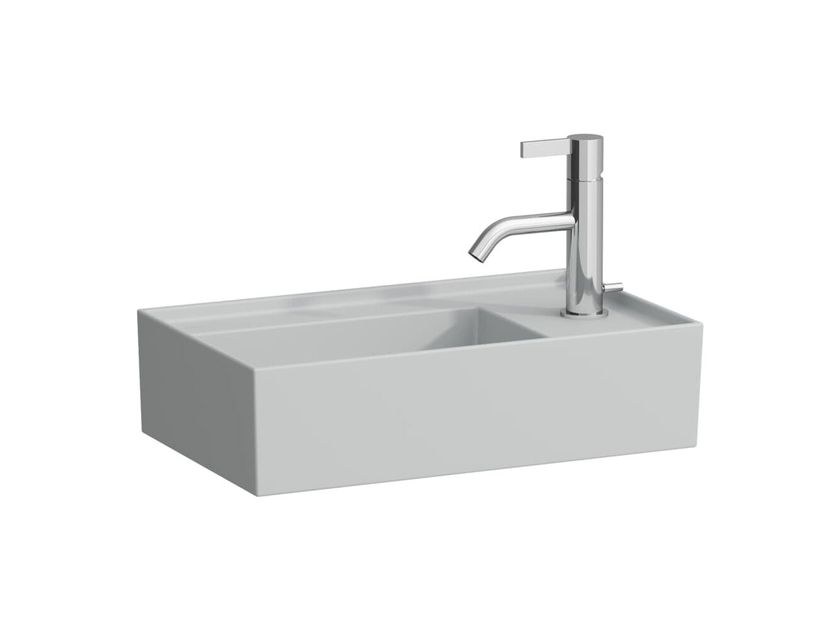 Laufen
KARTELL • LAUFEN
Rectangular ceramic handrinse basin