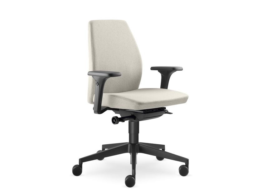 LD Seating
ALVA 332-SYA
Swivel office chair with 5-spoke base with armrests