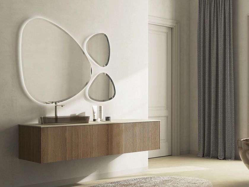 LEGNOBAGNO
RI-TRATTO RT16
Wall-mounted single wooden vanity unit with towel rail