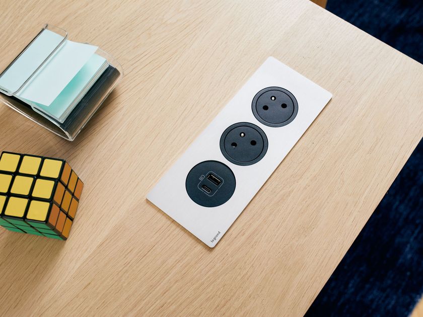 Legrand
INCARA™ DISQ'IN
Multiple electrical socket
