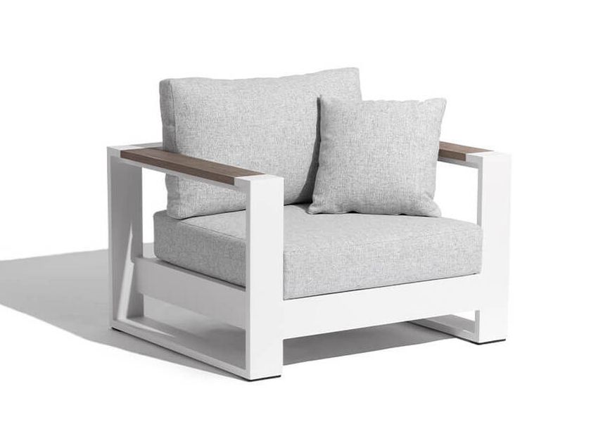 Les Jardins®
RANCHO
Fabric garden armchair with armrests