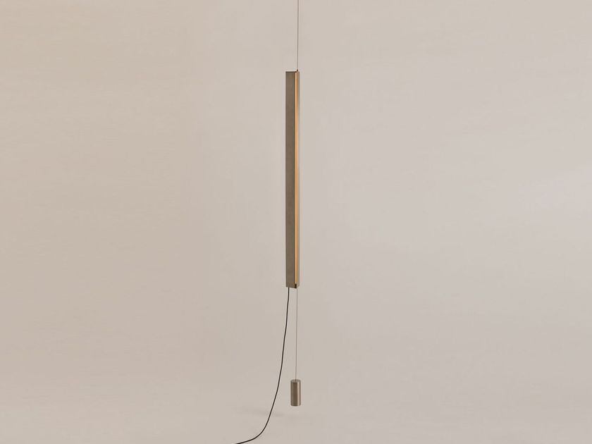 LEUCOS
STRIPE S 120X8 CWT
Dimmable LED metal pendant lamp