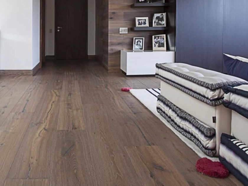 Listone Giordano
RÉSERVE MAREGGIATA ROVERE PISA
Oak parquet
