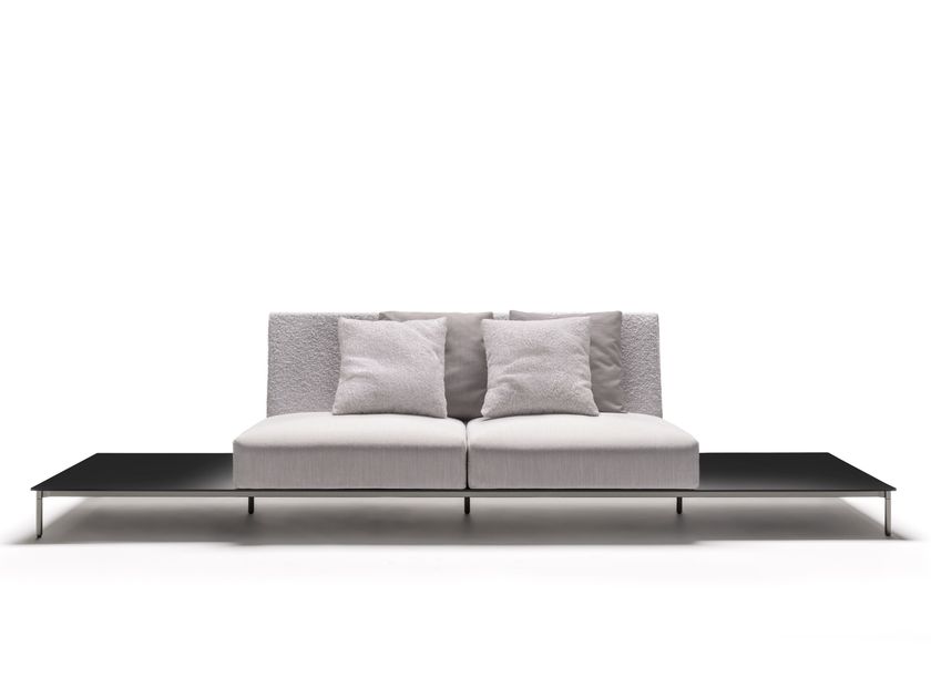 Living Divani
BALESTRO 24
Modular 2 seater fabric garden sofa