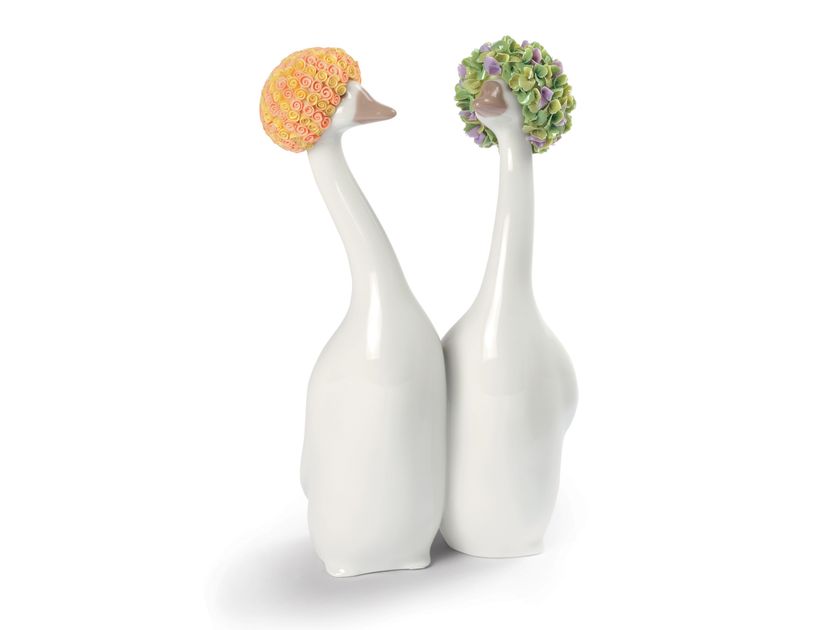 Lladró
GOOSSIPING GEESE ORANGE AND GREEN
Porcelain decorative object