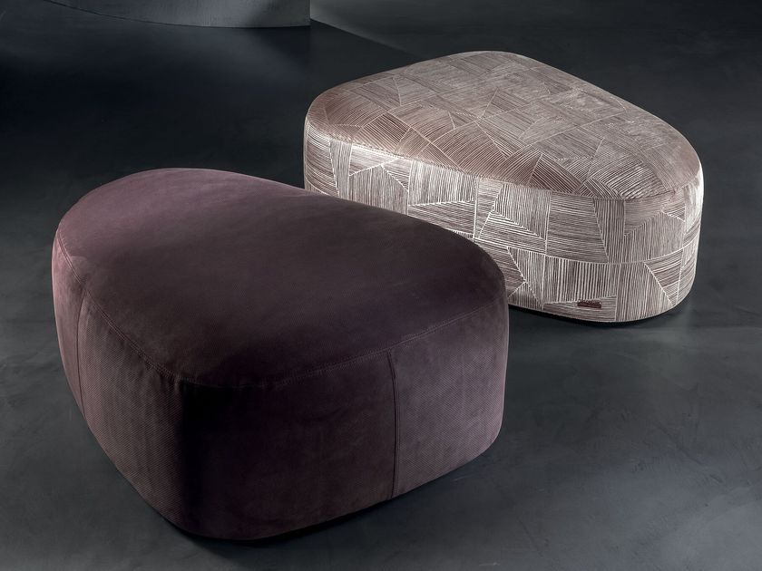 Longhi
NIP
Fabric pouf