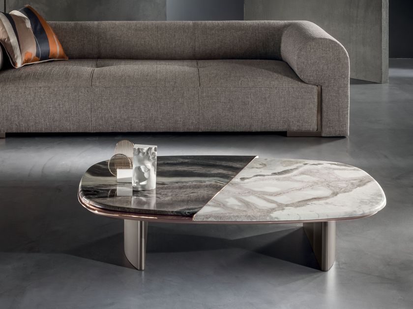 Longhi
SLIDE
Low central coffee table