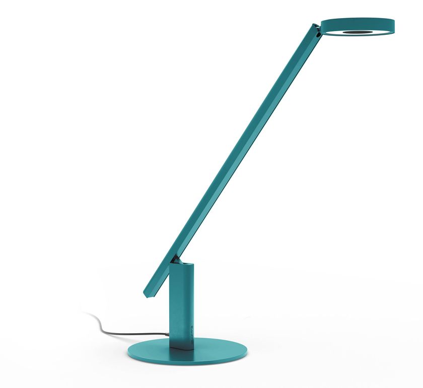 LUCTRA®
TABLE LITE
Adjustable LED aluminium desk lamp