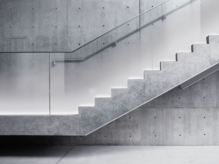Madras®
MADRAS® NUVOLA
Gradient satin glass for parapets