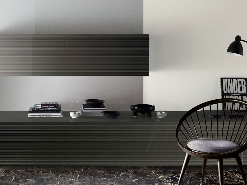 Madras®
MADRAS® STRIP MATE' LAC
Decorated painted glass for interior finishing
