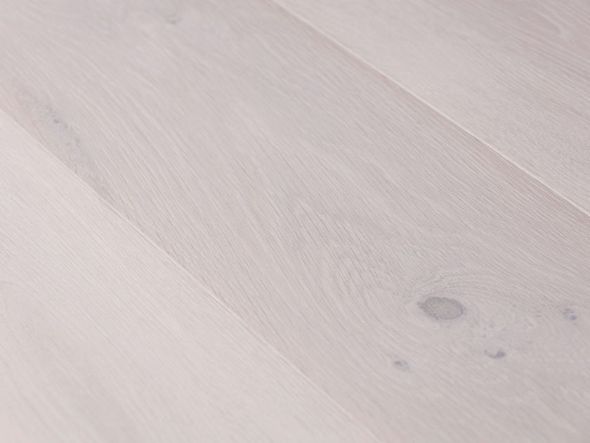 Mafi
OAK CHARACTER - DEEP WHITE / NATURED
Oak flooring