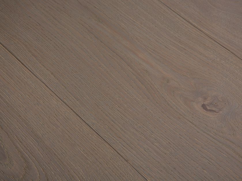 Mafi
OAK CHARACTER - GRAPHITE GREY OIL
Oak flooring
