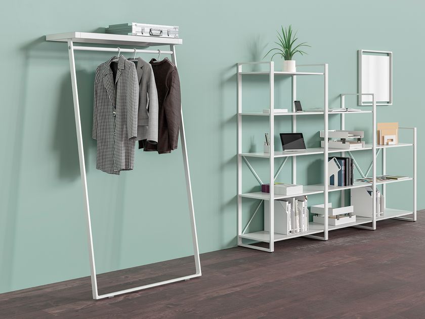 Manade
ARNAGE
Leaning coat rack in steel