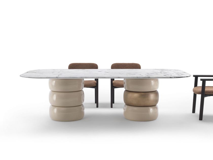Marelli
LUA
Round marble living room table