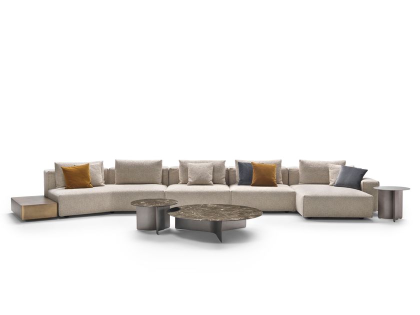 Marelli
YANN
Fabric sofa