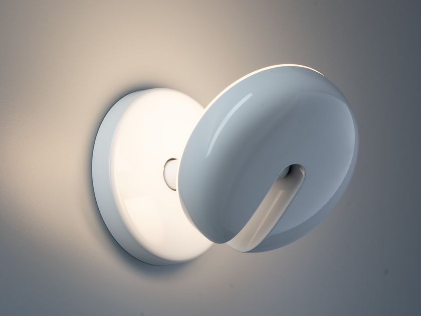 Martinelli Luce
CABRIOLETTE
LED adjustable aluminium wall lamp