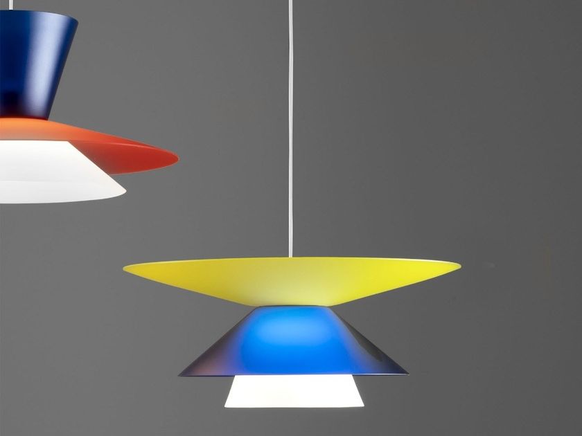 Martinelli Luce
LADY GALALA INDOOR
Methacrylate pendant lamp