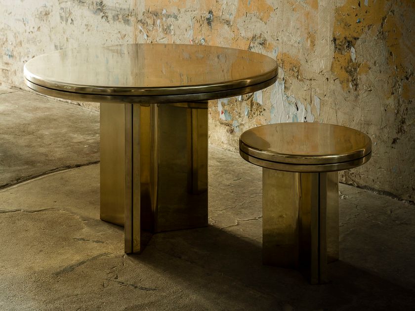Materica
SILVER PLATED
Metallization with brass