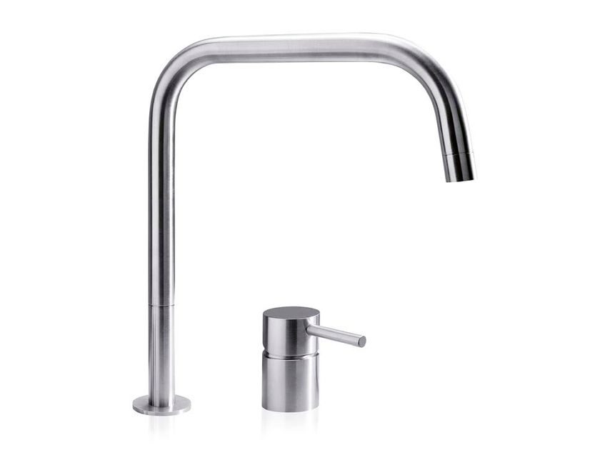 MGS
F2 SQ
Countertop stainless steel kitchen mixer tap