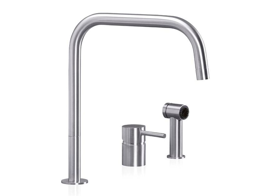 MGS
F2 SQ SP
Countertop stainless steel kitchen mixer tap