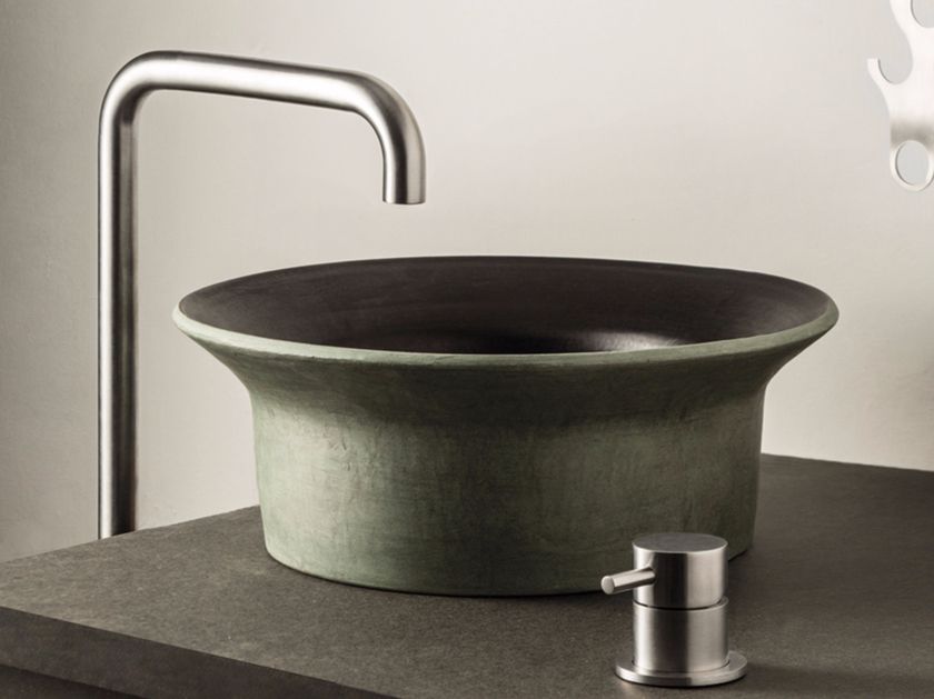 MINA
STIRIANA 6328T+6190
2 hole countertop washbasin mixer