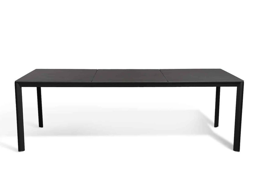 Mindo
MINDO 101
Rectangular ceramic garden table