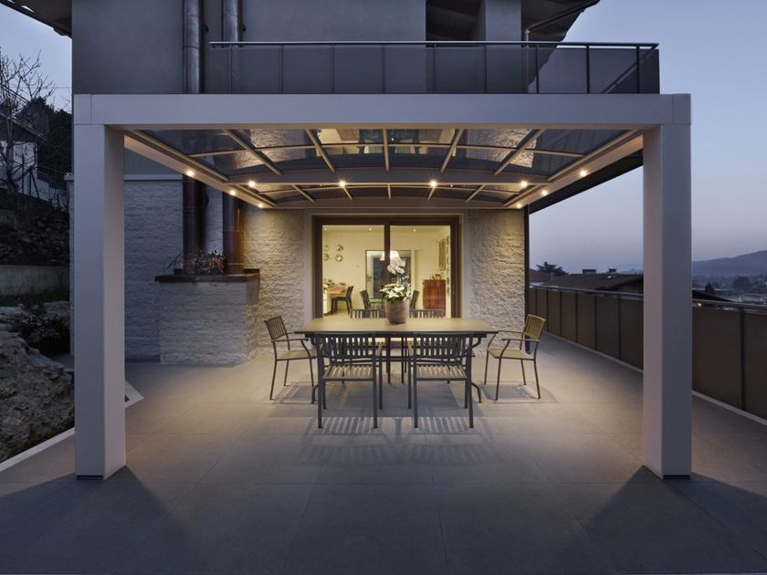 Mioni
ALLUGARDEN
Aluminium pergola with built-in lights