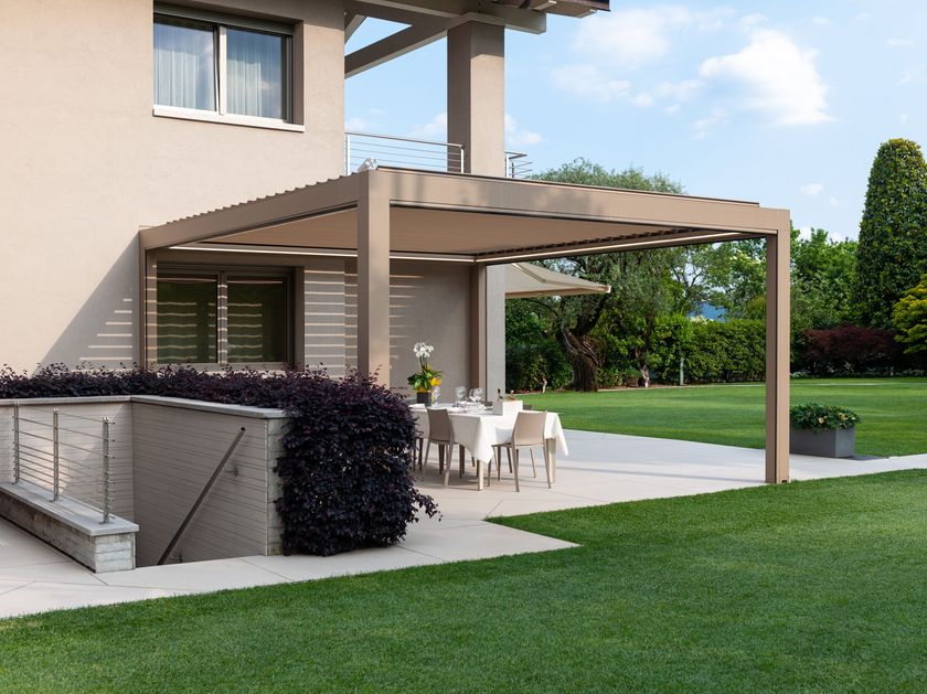 Mioni
OPENAIR
Bioclimatic aluminium pergola with adjustable louvers