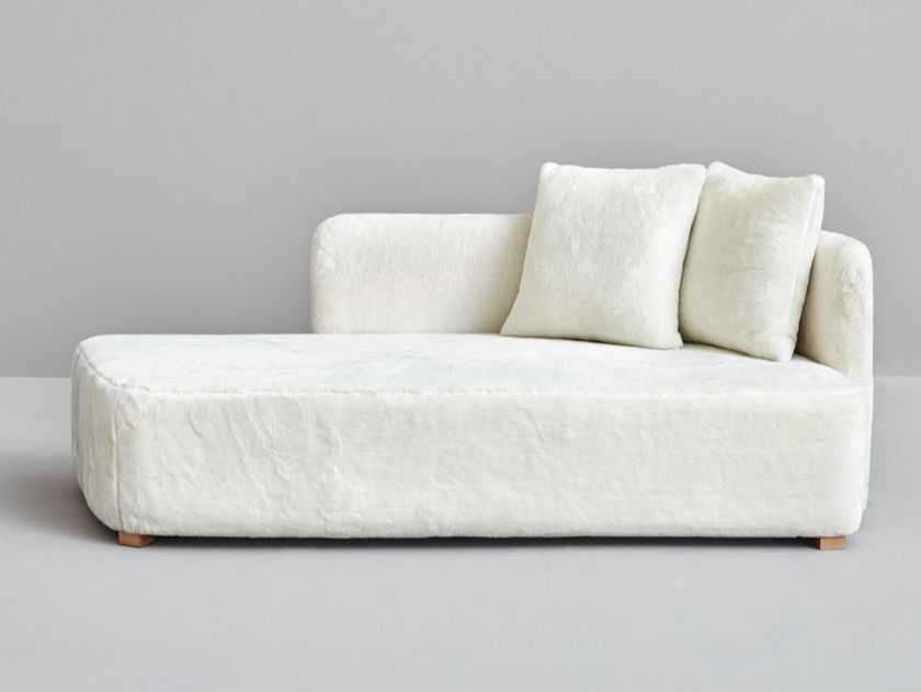 Missana
EDITH
Upholstered fabric day bed