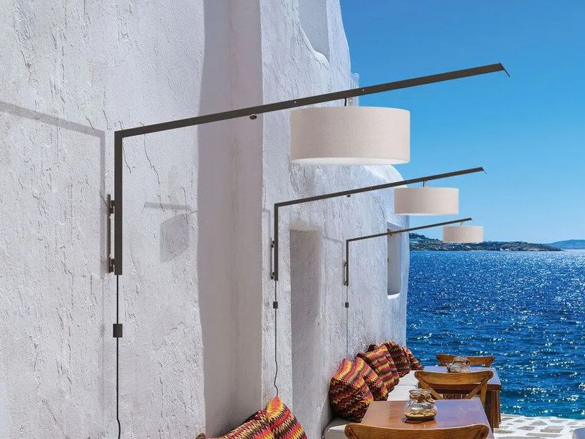 Modo Luce
ANGELICA OUTDOOR
Adjustable powder coated aluminium outdoor wall lamp