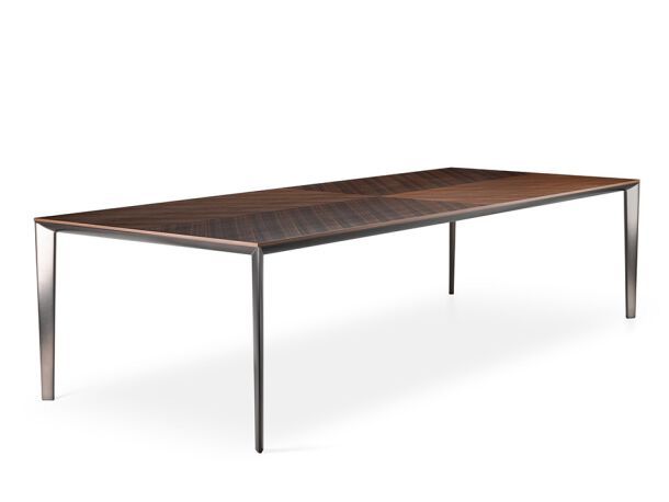 Molteni & C.
FILIGREE
Rectangular wooden dining table