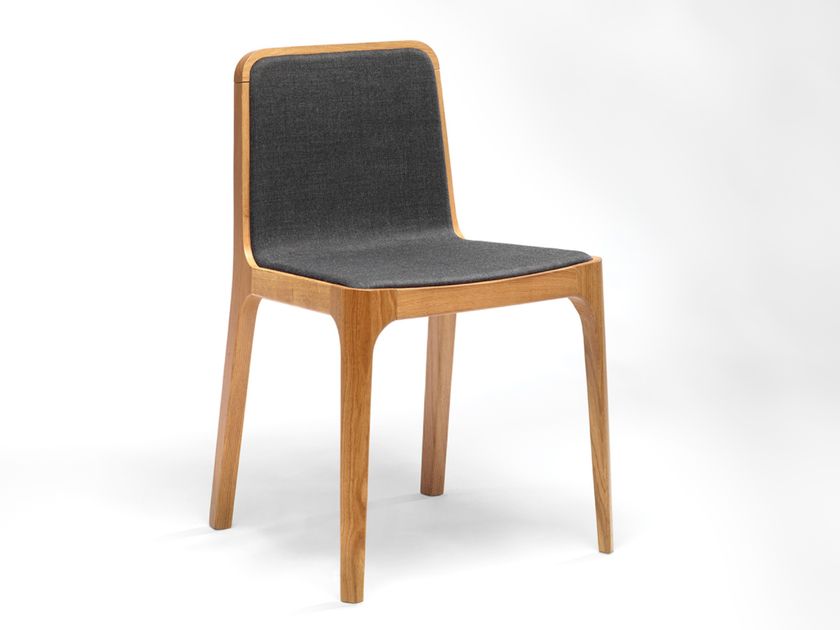 MOR
CAST
Oak chair with fabric or leather upholstery