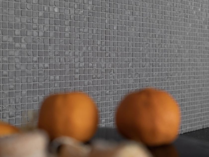 Mosaicomicro
MICRO 10
Recycled glass mosaic