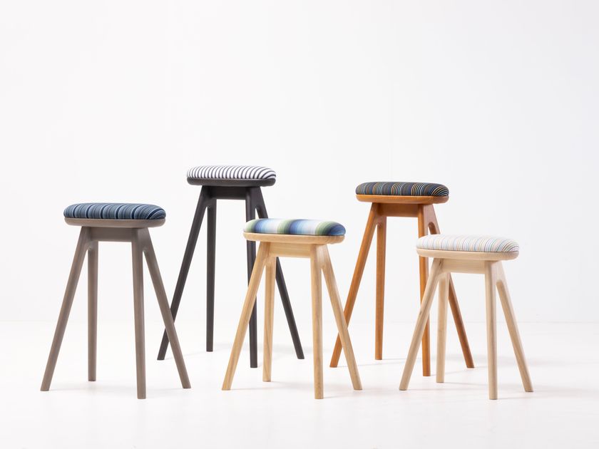 Nagano Interior
COUPÈ
Wooden stool with padded seat