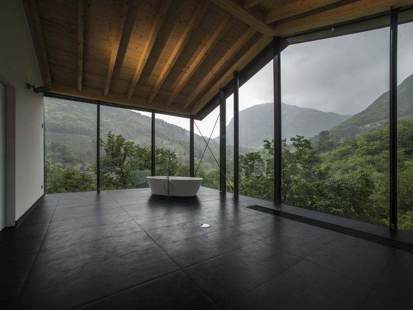 NESITE
DIFFUSE
Modular system for raised flooring