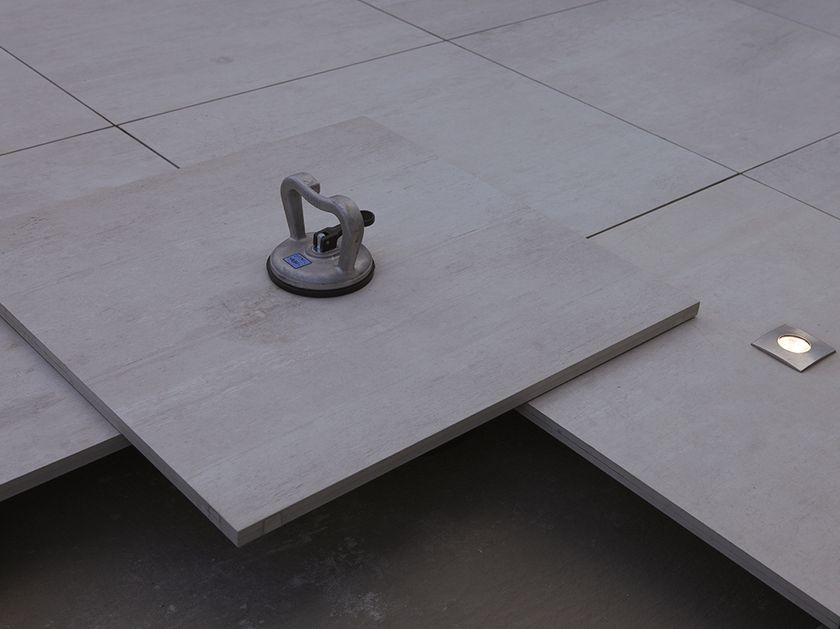 TWIN FLOOR OUTDOOR