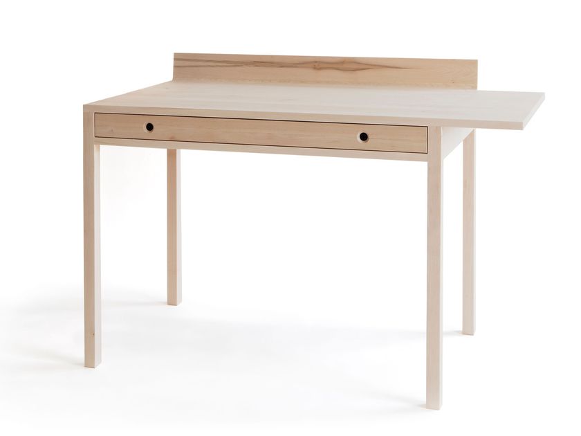Nikari
NOVEMBER LIGHT
Rectangular ash desk