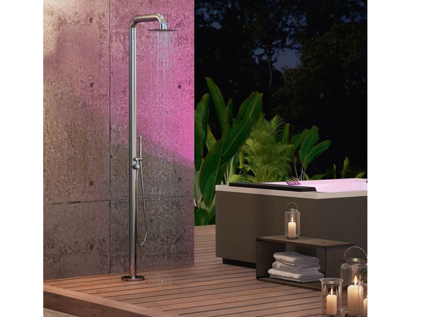 NOVELLINI
DIVINA - OUTDOOR SPA
Stainless steel shower panel with hand shower