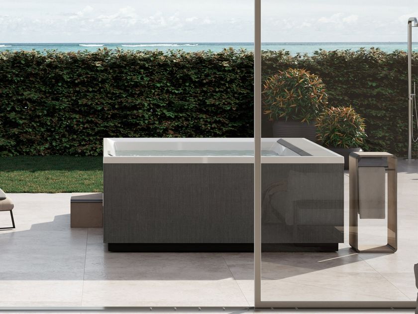 NOVELLINI
DIVINA XXL SPA
Hydromassage 6-seats outdoor minipool