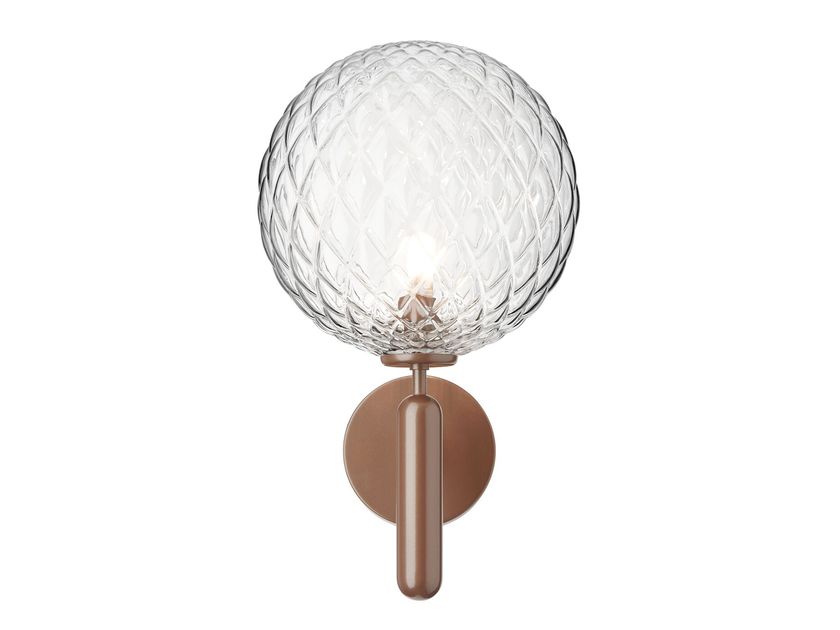 Nuura
MIIRA OPTIC OUTDOOR
LED blown glass outdoor wall lamp