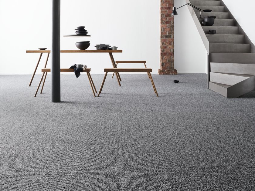 OBJECT CARPET
BOWLLOOP 900
Solid-color carpeting