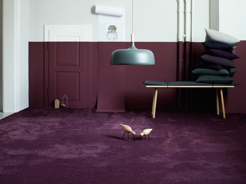 OBJECT CARPET
PURE 1200
Solid-color carpeting