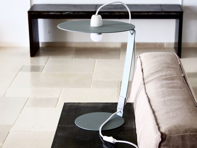 Officine Tamborrino
OT2
Steel table lamp
