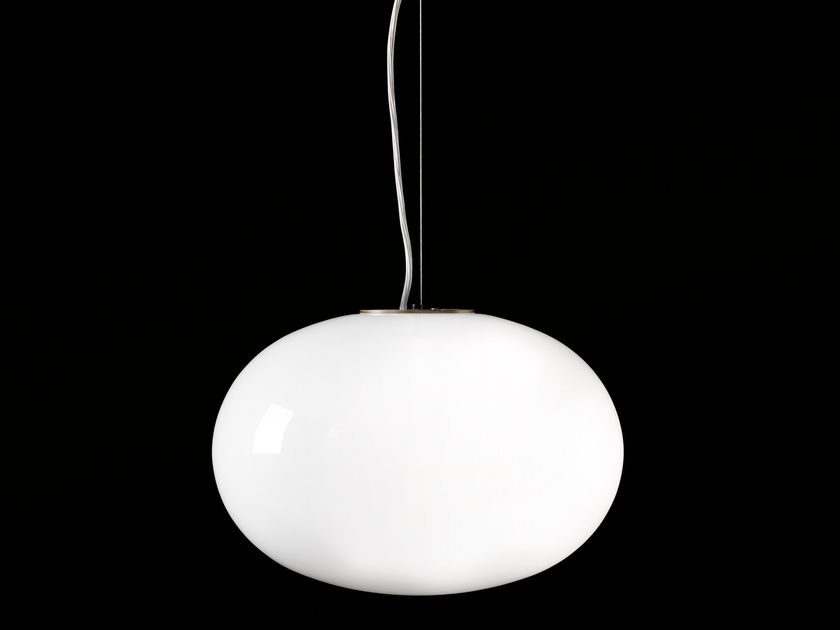 Oluce
ALBA - 465
Brass and glass pendant lamp