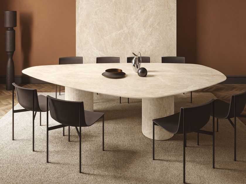 Optimum Surfaces
TAJ MAHAL
Porcelain stoneware wall tiles with marble effect