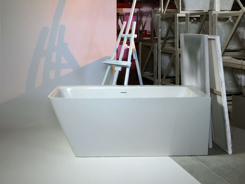 PAA
QUADRO WALL
Rectangular bathtub