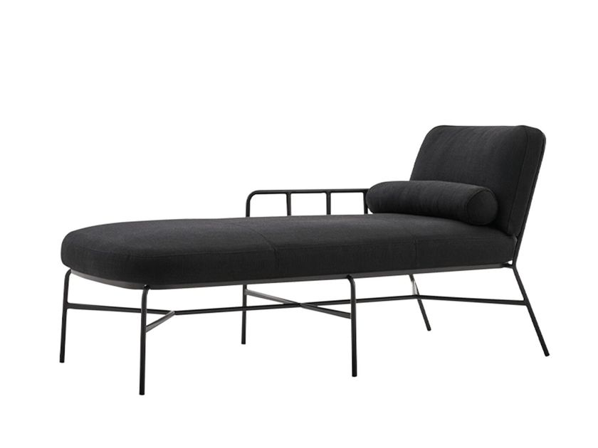 PARLA
PALM
With removable cover fabric day bed