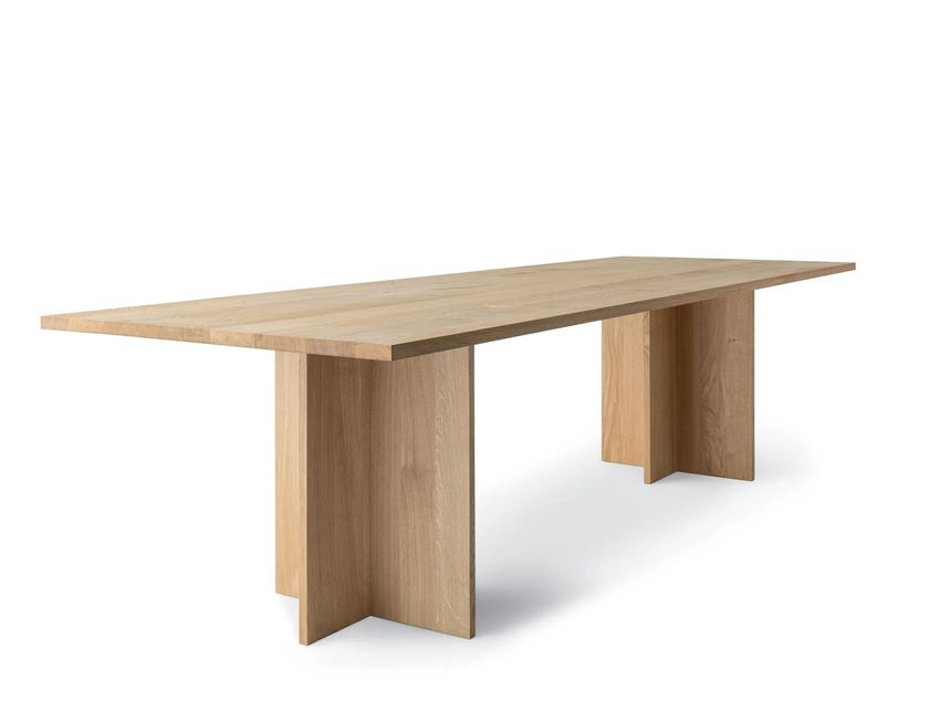 Passoni
BARON
Rectangular solid wood table